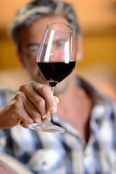 Nieuwe gezondheidsbevorderende moleculen in rode wijn ontdekt