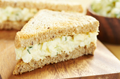 Vegetarische eiersalade, lekker op stokbrood of toast